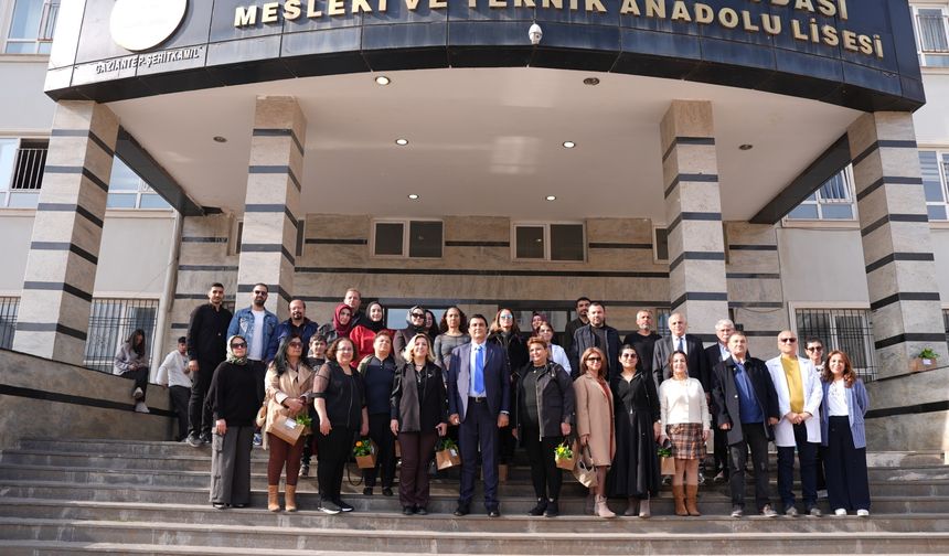 Yılmaz gençlerle buluştu