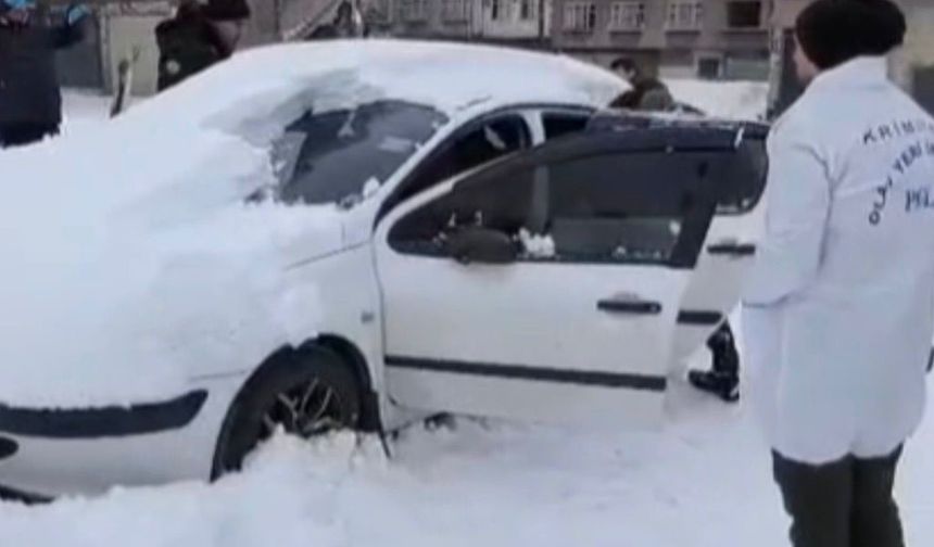 Aracında öldürmüşler