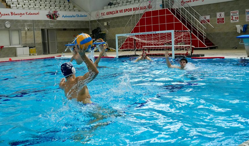 Su müsabakaları nefes kesti