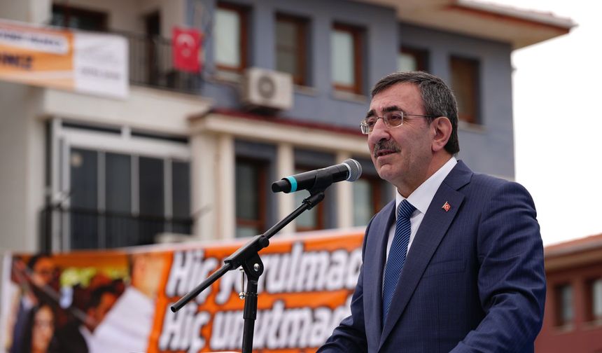 Cevdet Yılmaz'dan büyük takdir