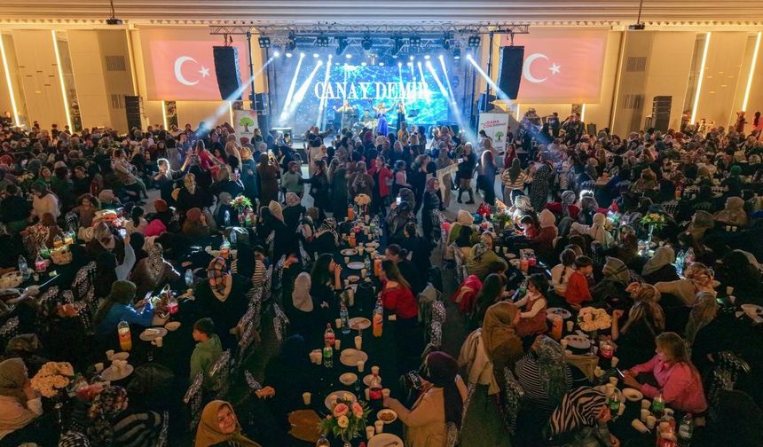 Kadınlar matinesi coşkusu