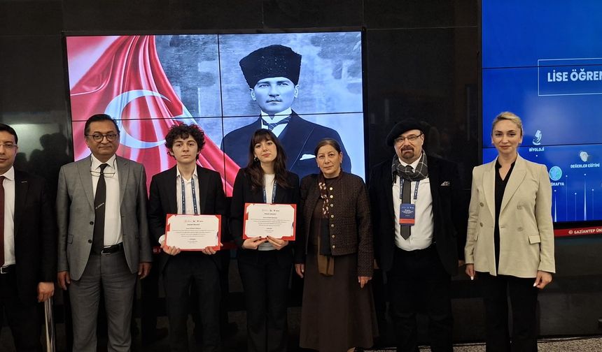 Kolej Vakfı Özel Liseleri'nde bilimsel başarı