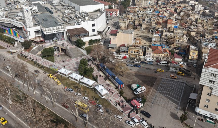 Şehitkamil’den 15 bin kişiye iftar sofrası