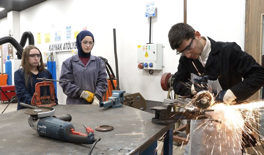 YÖK’ten öğrencilere erken kariyer müjdesi