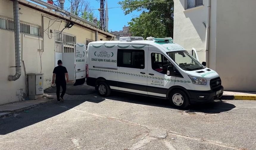 Babasını pompalı tüfekle öldürdü