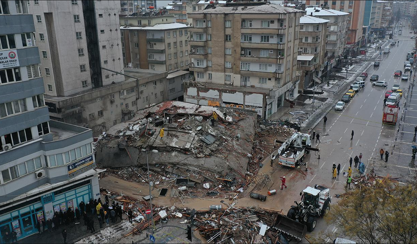 Bahar apartmanında sürpriz kararlar