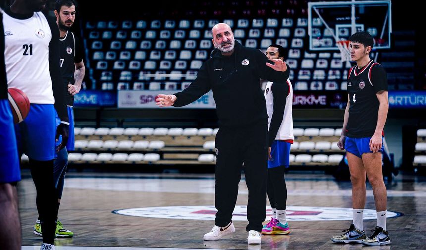 Basketbolda hoca ile yollar ayrıldı