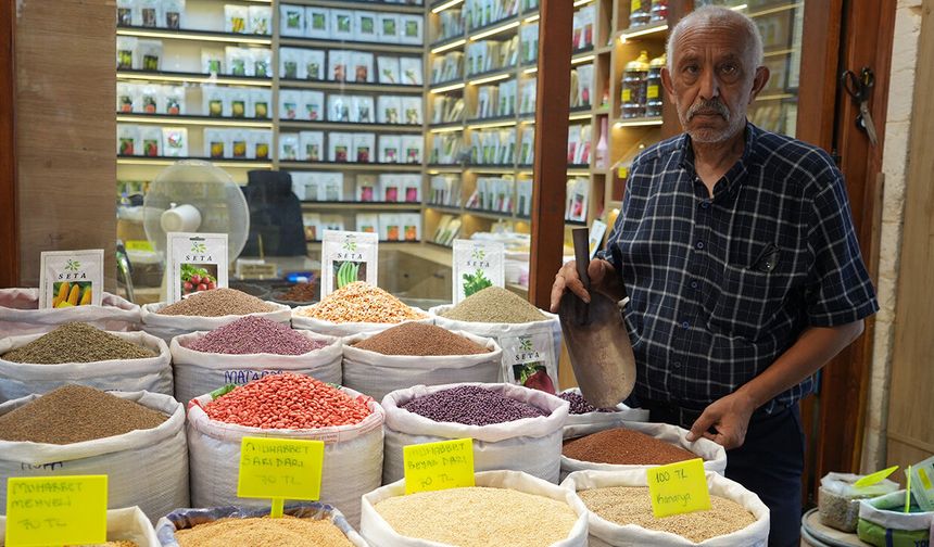 Dede mesleğini yaşatıyor