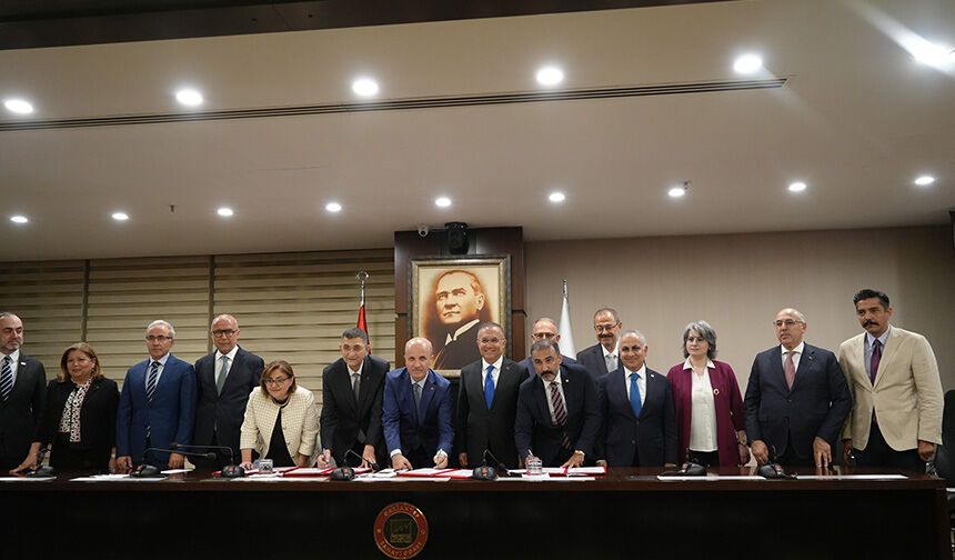 İşletmelerde mesleki eğitim için düğmeye basıldı