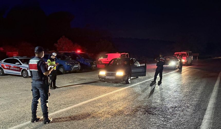 Jandarma takibi bırakmıyor
