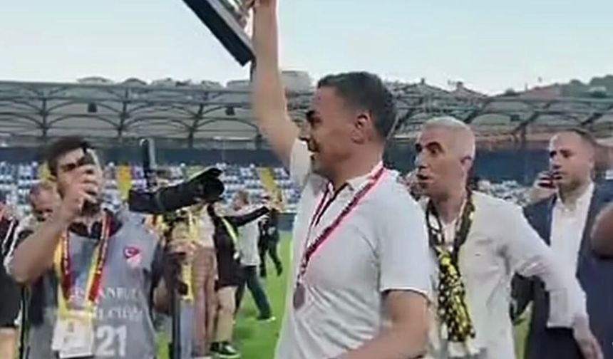Mustafa Özer şampiyonluğa abone