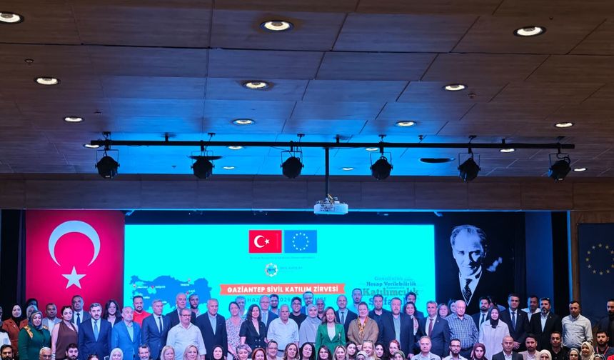 Sivil katılım zirvesi ilgi gördü