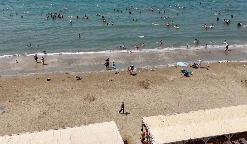 Başkan’dan deniz kampı hediyesi