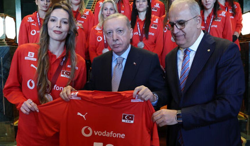 Cumhurbaşkanı Erdoğan, Sultanları tebrik etti
