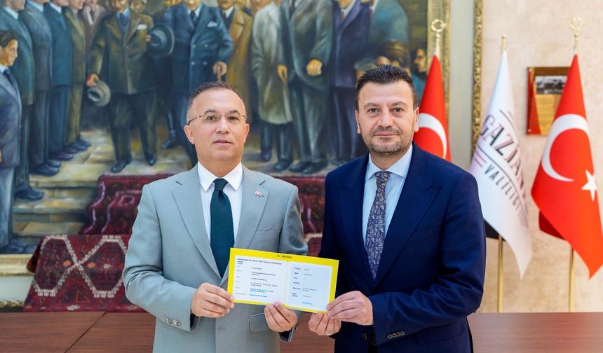 Vali kombinesini aldı, taraftara çağrı yaptı