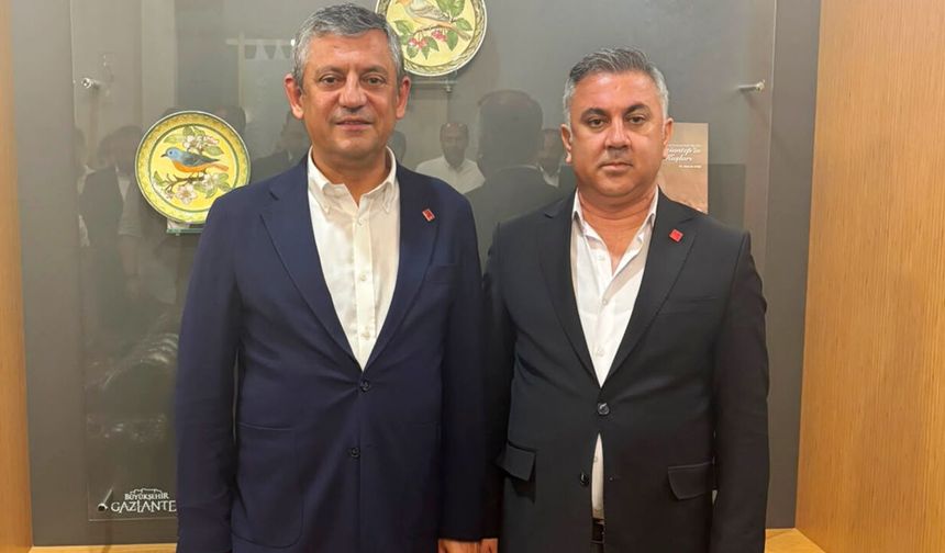 CHP ilçe başkanının Özgür Özel gururu