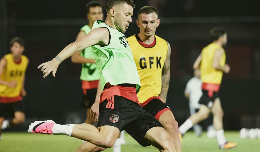 Gaziantep FK'da çift kale çalışmalara devam