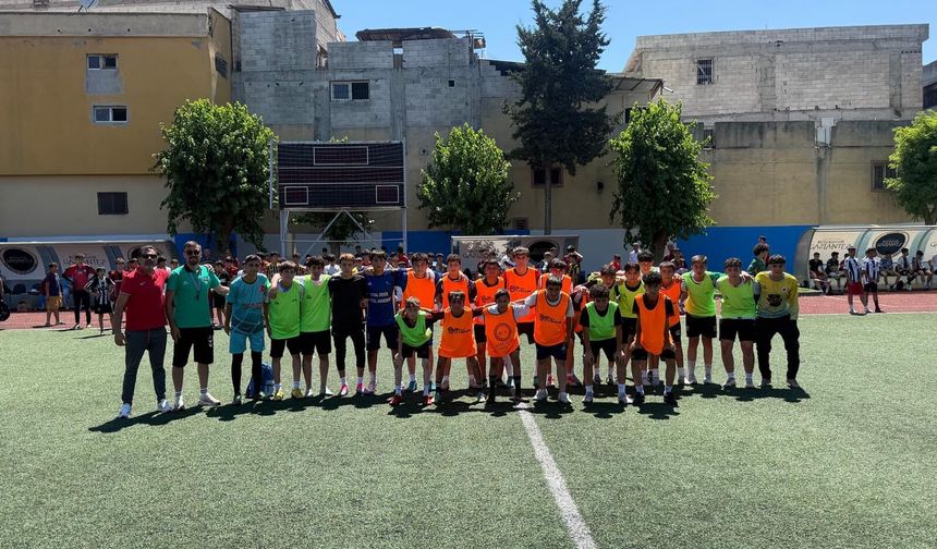 Şehitkamil Karşıyakaspor’da rekor seçme