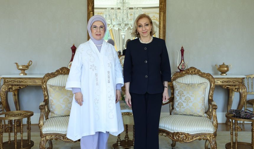 Şahin’i mutlu eden elbise