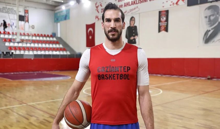 Utku yuvada kaldı