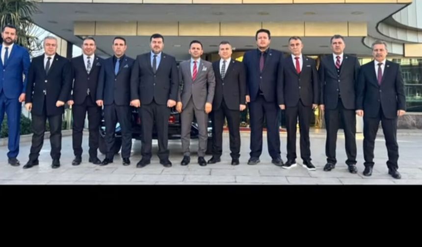 Yeniden Refah Partisi’nde istifa rüzgarı