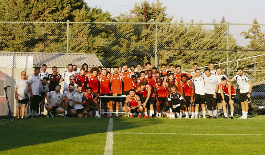 Çalhanoğlu unutulmadı