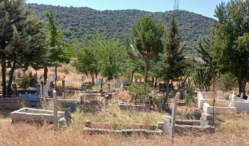 Korkudan mezar ziyareti yapamıyorlar