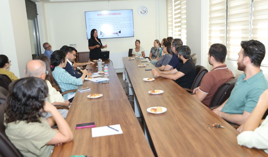 GAÜN’de doğru iletişimin yollarını anlattılar
