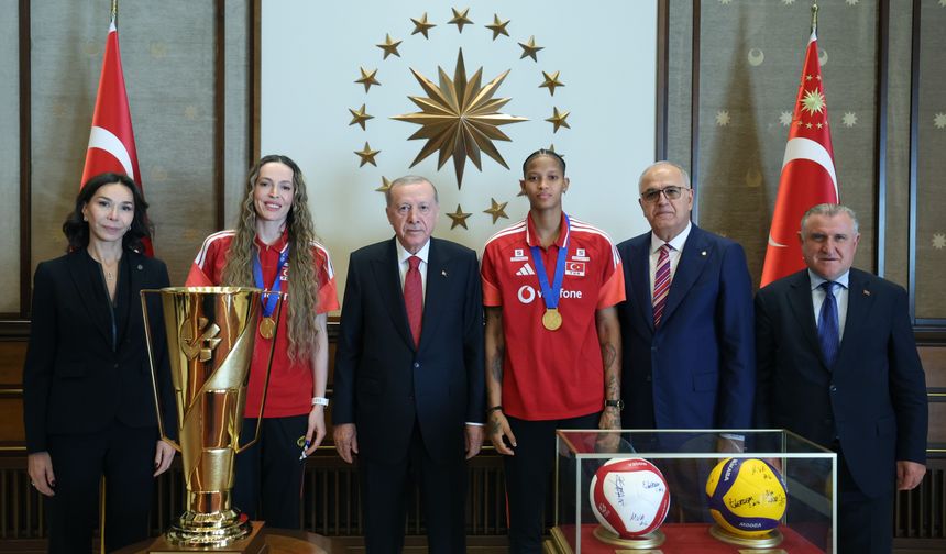 Erdoğan şampiyonları ağırladı