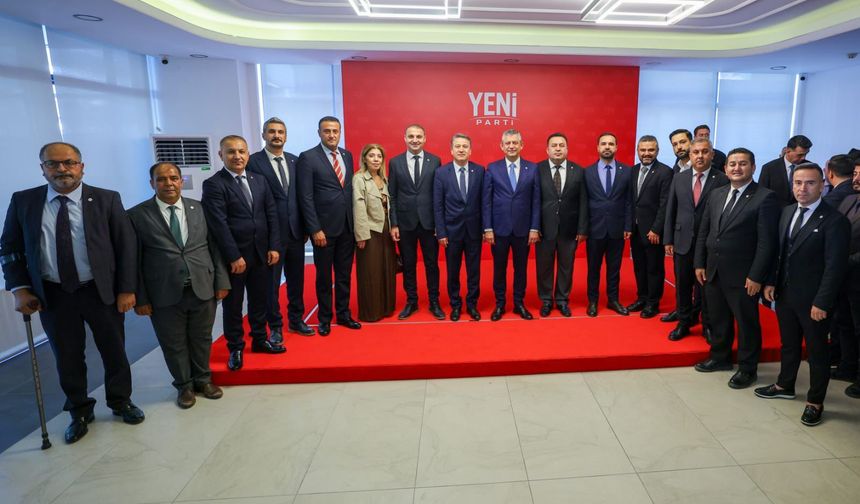 Yeni Parti’den üç ilçede yeni hamle
