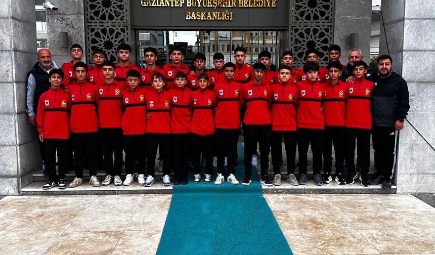 Gaziantep karması alkışlarla uğurlandı