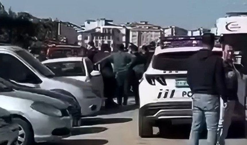 Oto galericilerde silahlı çatışma