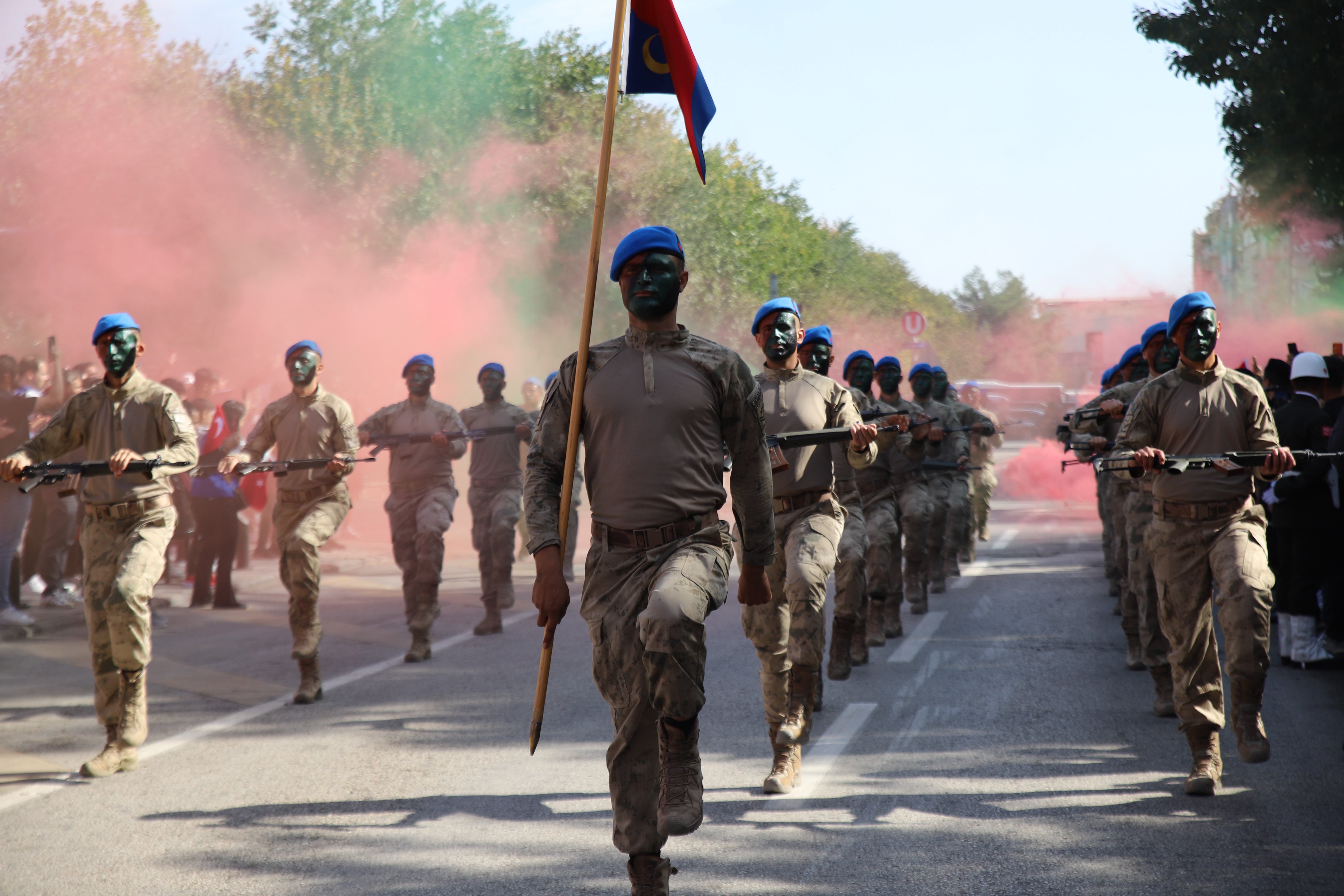 100.-yil-gururu8.jpg 100.-yil-gururu8.jpg