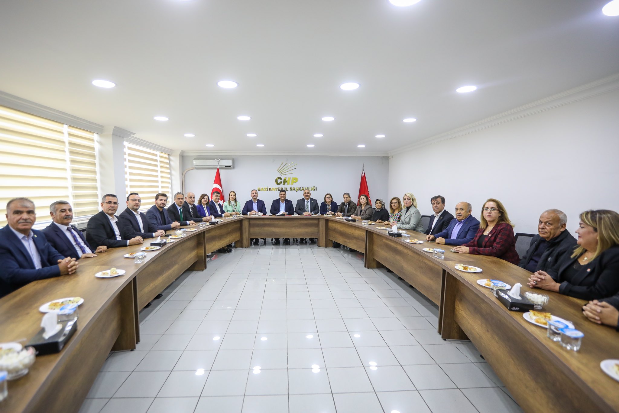 ak-partiden-surpriz-ziyaretler7.jpeg ak-partiden-surpriz-ziyaretler7.jpeg