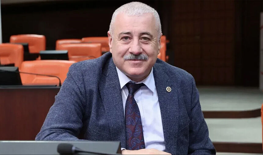Sermet Atay'dan düşündüren cuma mesajı