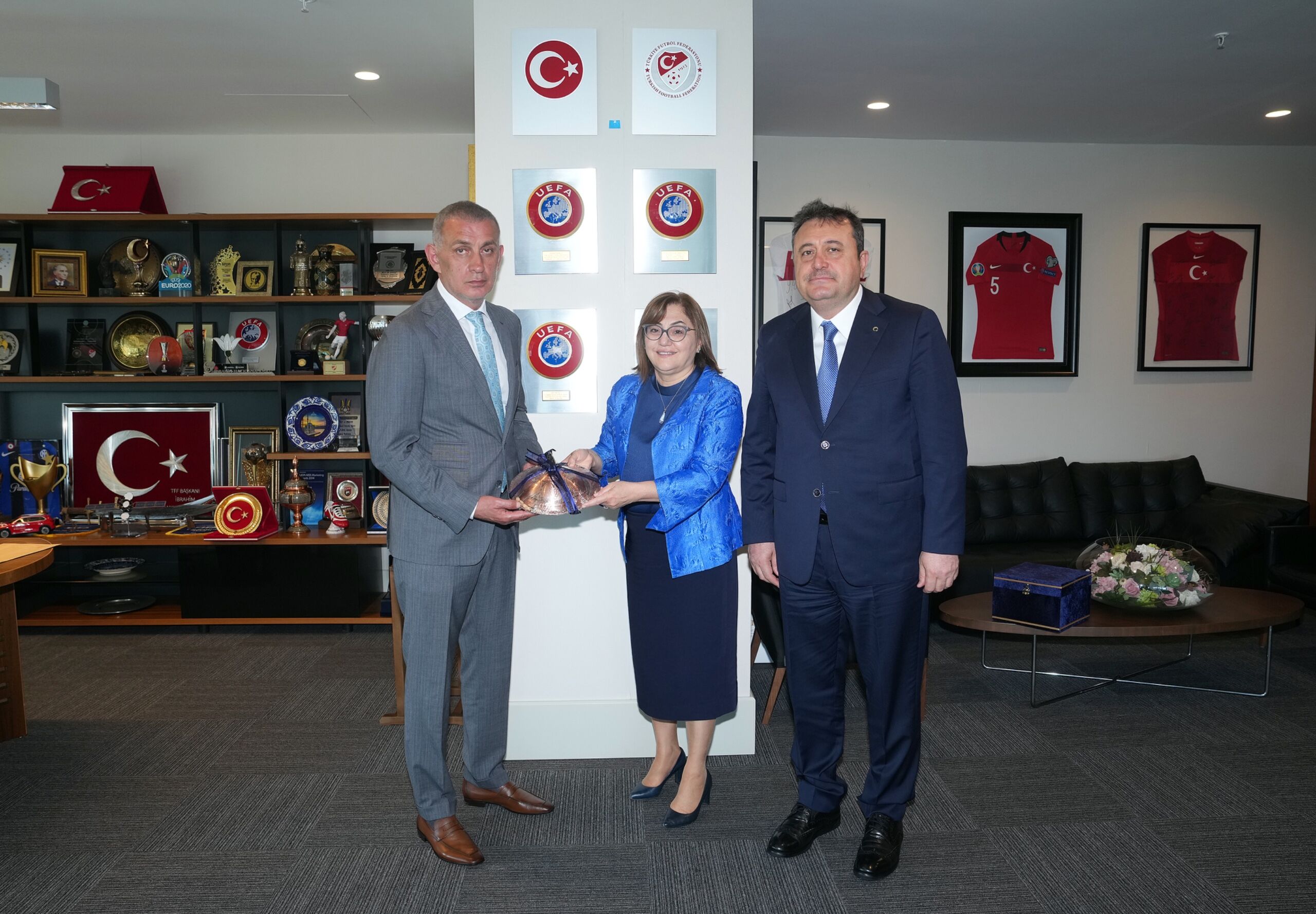 Şahin, Tff Başkanına3