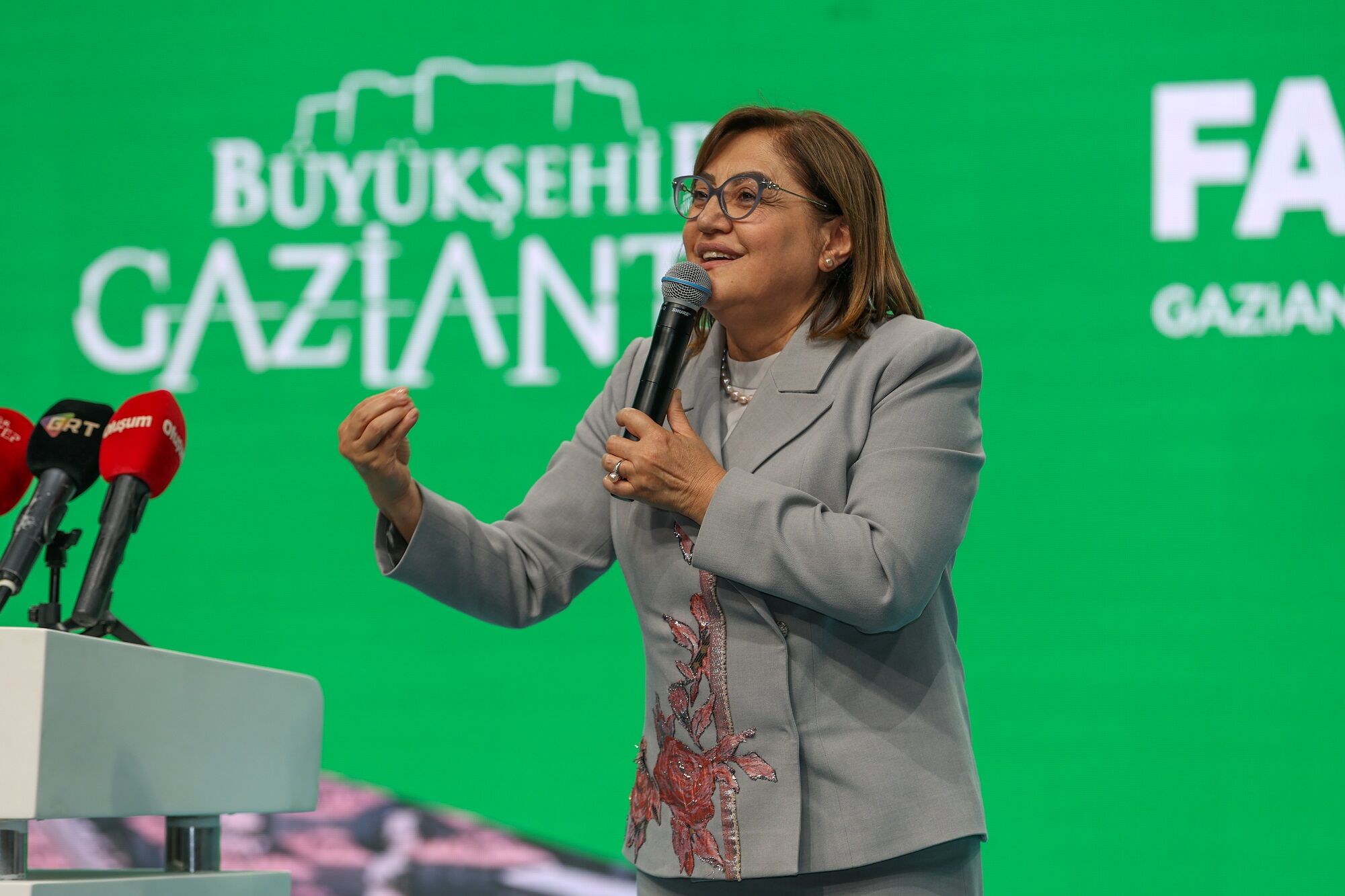 Bu╠Êyu╠Êks╠Ğehir Konutta Tarih Yaz─▒Yor