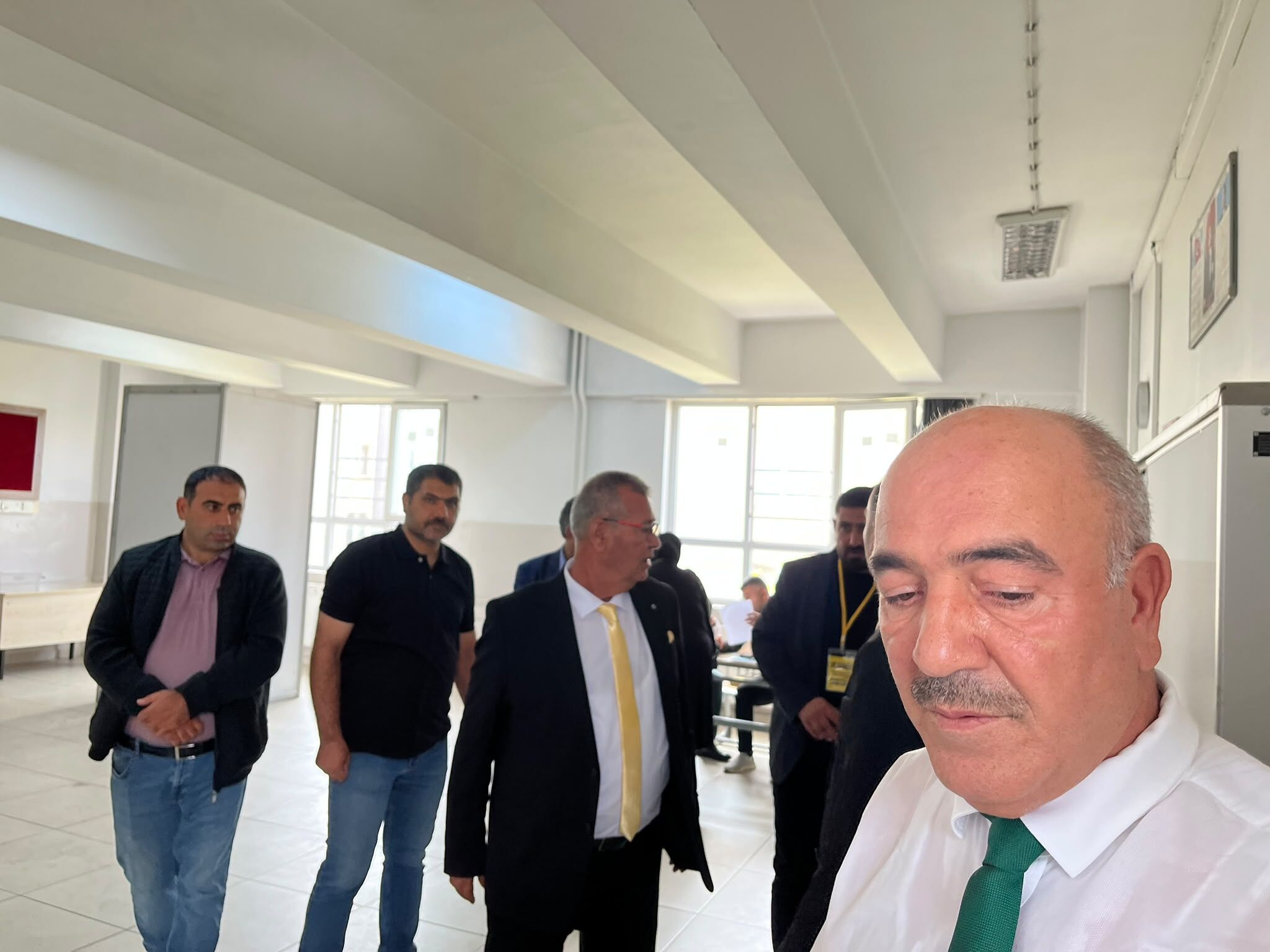 Dört listeli yarışın kazananı Tabur oldu